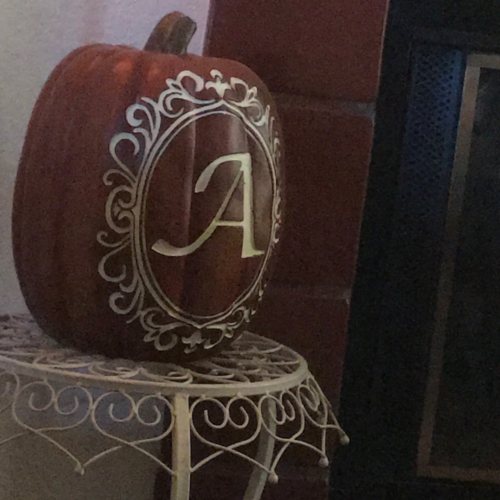 Meet your Posher, Armida